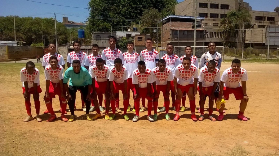 (Meu time FC) Nacional do Carmo - Modulo 2 Juniores BH 2015, por Rodrigo Chávez