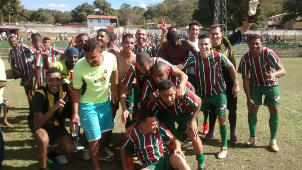 Moisés, Wesley e mais 3: Medina já pensa no Grêmio, age rápido e Inter terá  novidades em escalação - Info Grêmio - Site de notícias do Tricolor