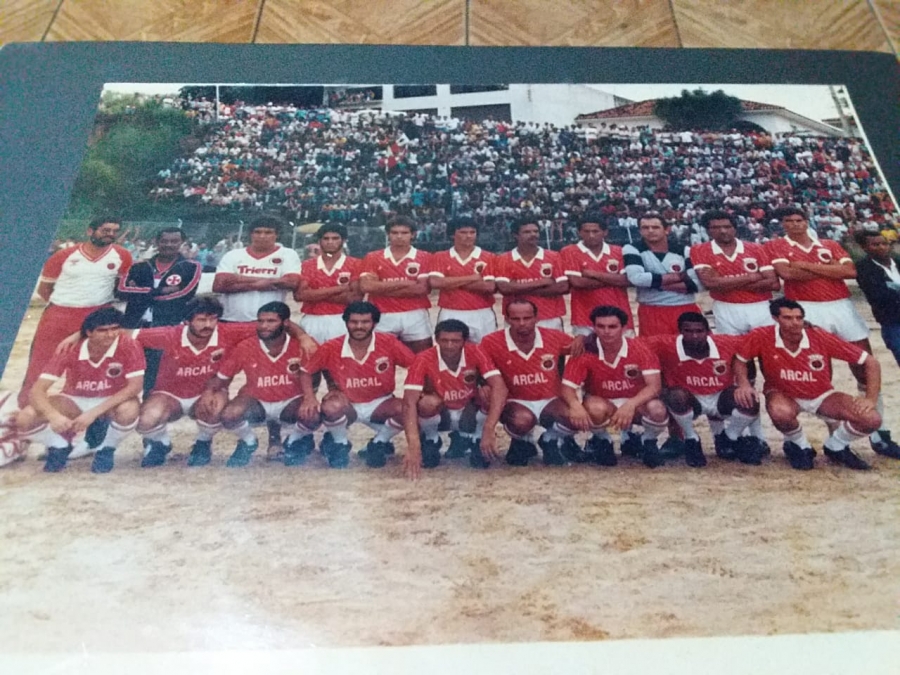 C.R. Direto do ZAPZAP - O Maior... anos 80/90, no "campo do Pitangui"