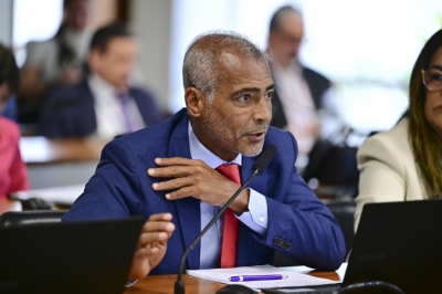 (Estamos de olho EC) Comissão do Senado aprova lei de profissionalização de árbitros