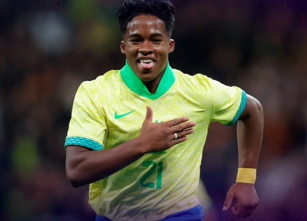 E aí, torcedor, temos aqui o novo 9 da Seleção Brasileira?