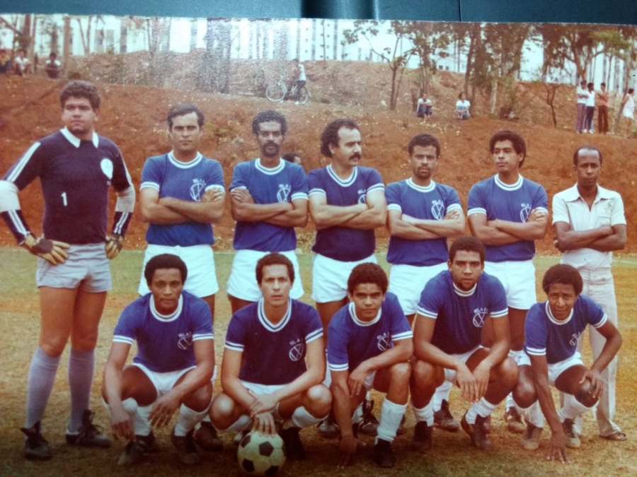 C.R. Direto do ZAPZAP:Time da Mila Veículos anos 70...