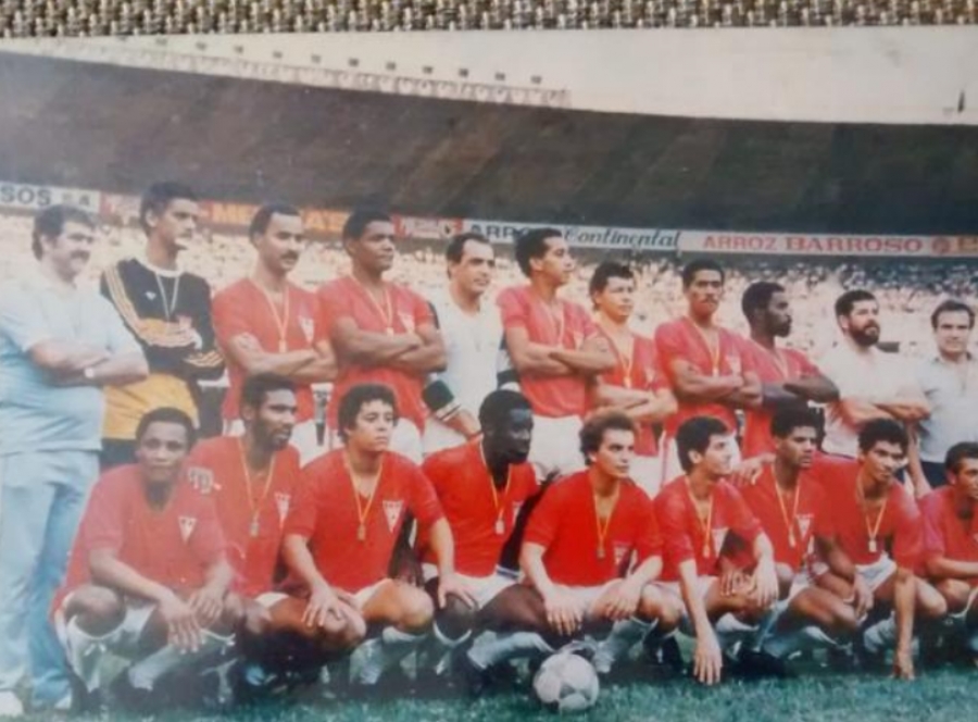C.R. Direto do ZAPZAP: Seleção da Várzea no Mineirão (Anos 70/80)
