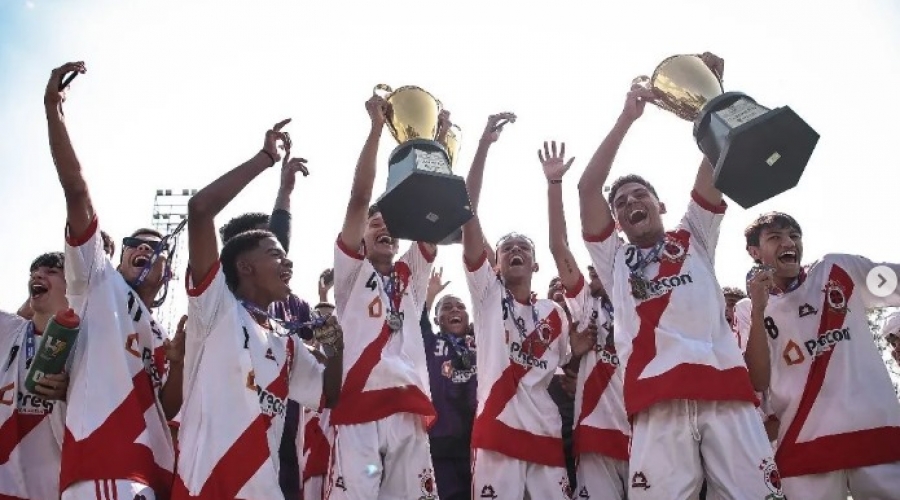 (MEU TIME FC) Santa Cruz (BH), o MAIOR de MINAS - campeão!