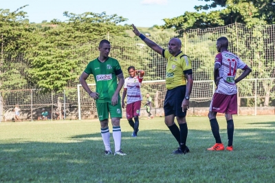 Oitavas-de-final do Campeonato Varzeano de Governador Valadares vão de goleadas a decisão nos pênaltis