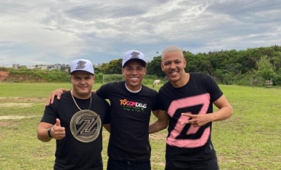 C.R. Direto do ZAPZAP -  3 atacantes e um destino!