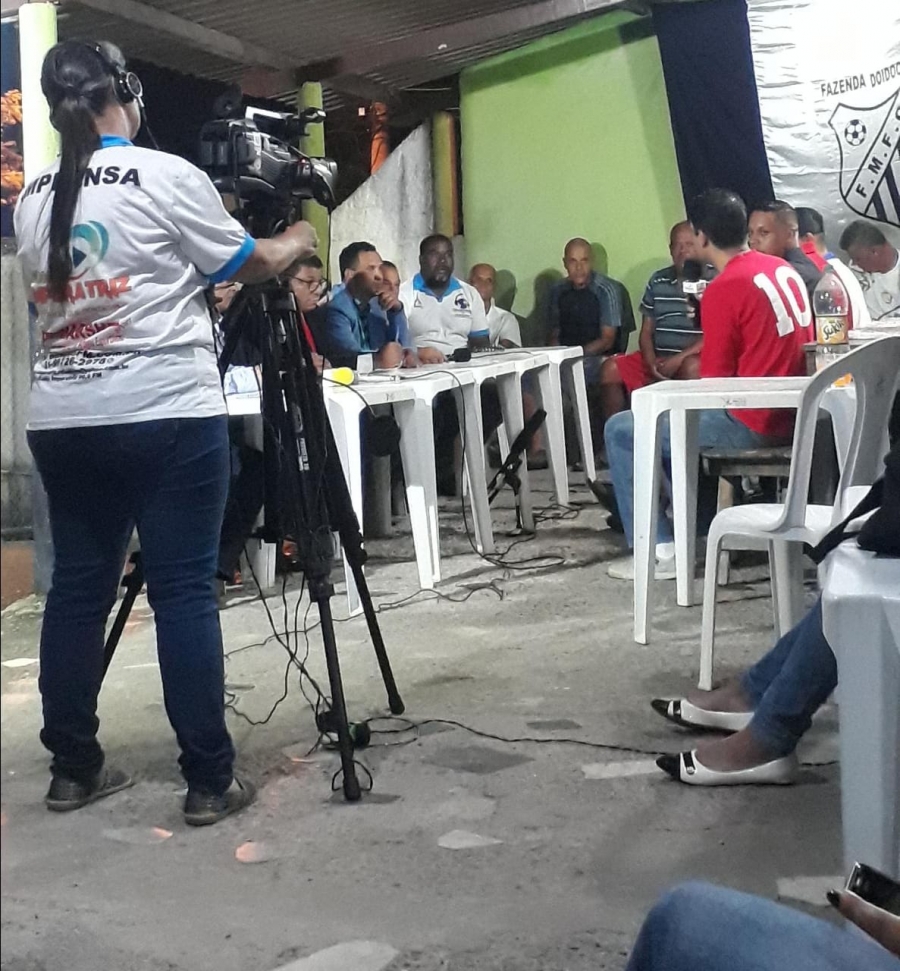C.R. Direto do ZAPZAP: Programa várzea na mesa redonda da Rádio imperatriz