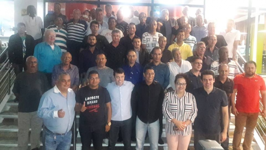 C.R. Direto do ZAPZAP: Direto do SESC, reunião do MINEIRO AMADOR