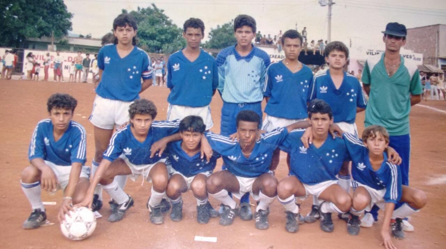 C.R. Direto do ZAPZAP: SUB15 do Cruzeiro no Alto do Minério 88!