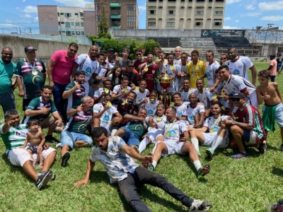 Ponte Nova bate o Real Madri nos penaltis e conquista o titulo da Liga de Coronel Fabriciano