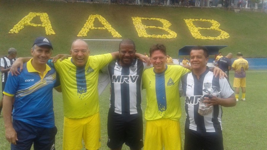 C.R. Direto do ZAPZAP: Galo MASTER contra Campeões MASTER!