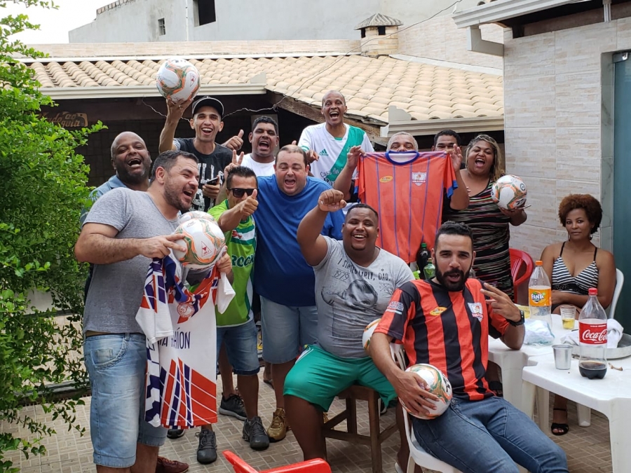 C.R. Direto do ZAPZAP: Resenha do Grupo da ZUERA da Várzea!