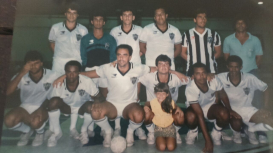 C.R. Direto do ZAPZAP: Gal&atilde;o da MASSA FUTSAL anos 80...